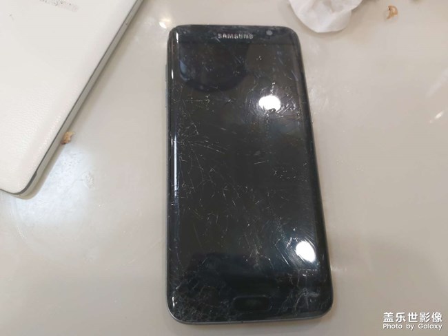 重摔加进水的s7 edge