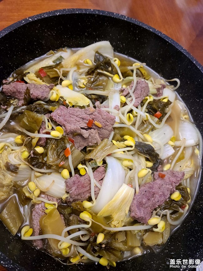 饿了，对付一口