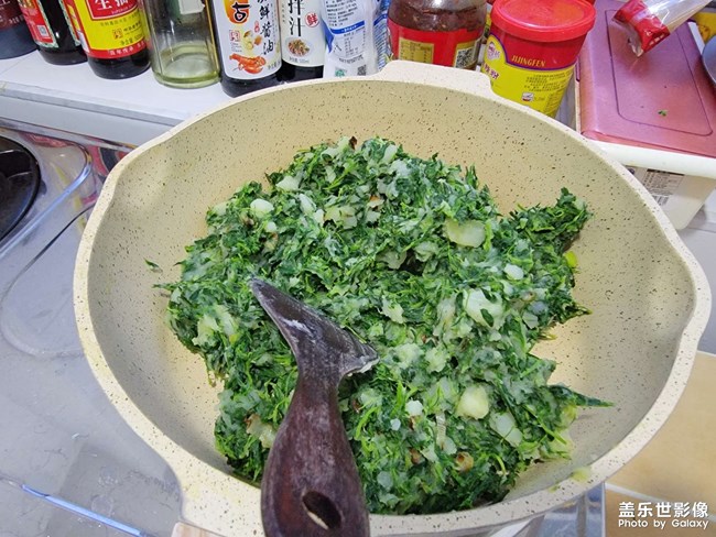 苜蓿和土豆在一起真好吃！