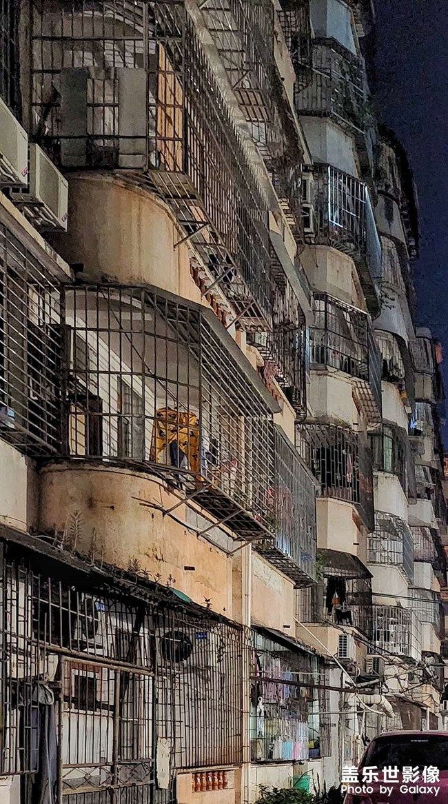 生活的牢笼