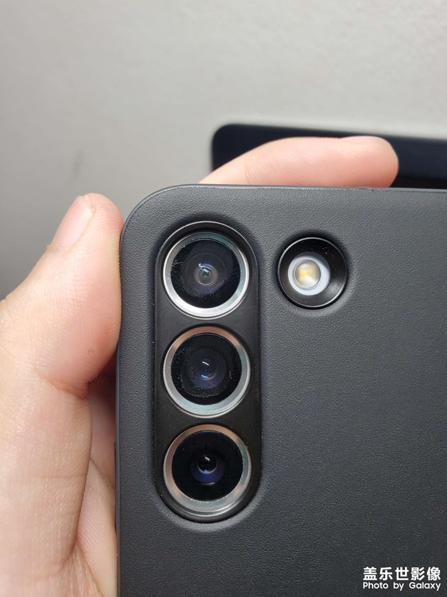  s22镜头组缝隙问题