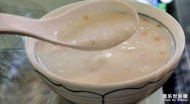 体验新疆美食