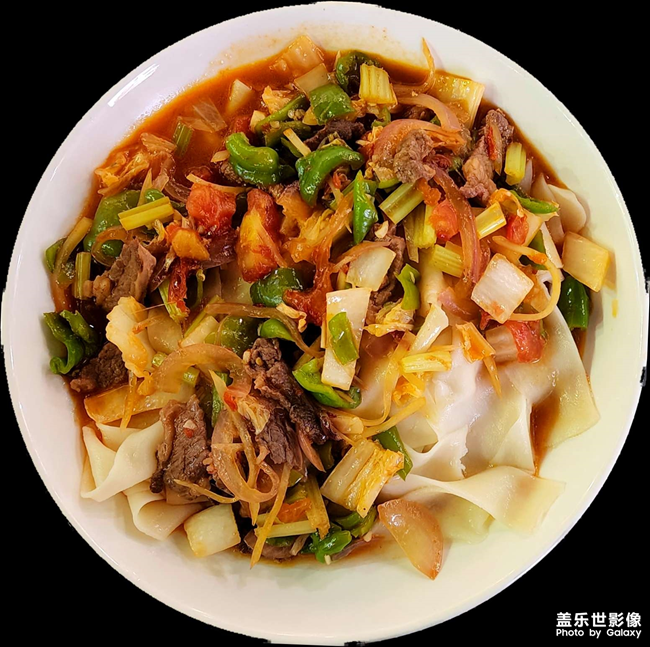 体验新疆美食