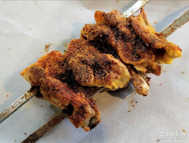 体验新疆美食