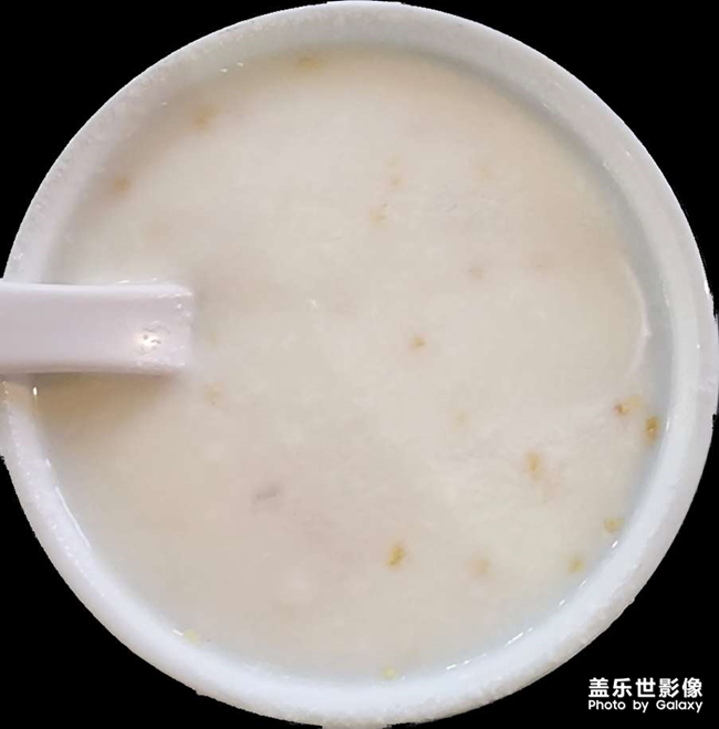 体验新疆美食
