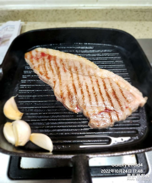 精酿啤酒与原切牛排的味蕾碰撞