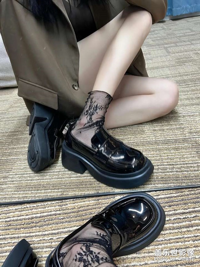 黑鞋