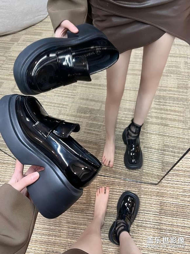 黑鞋