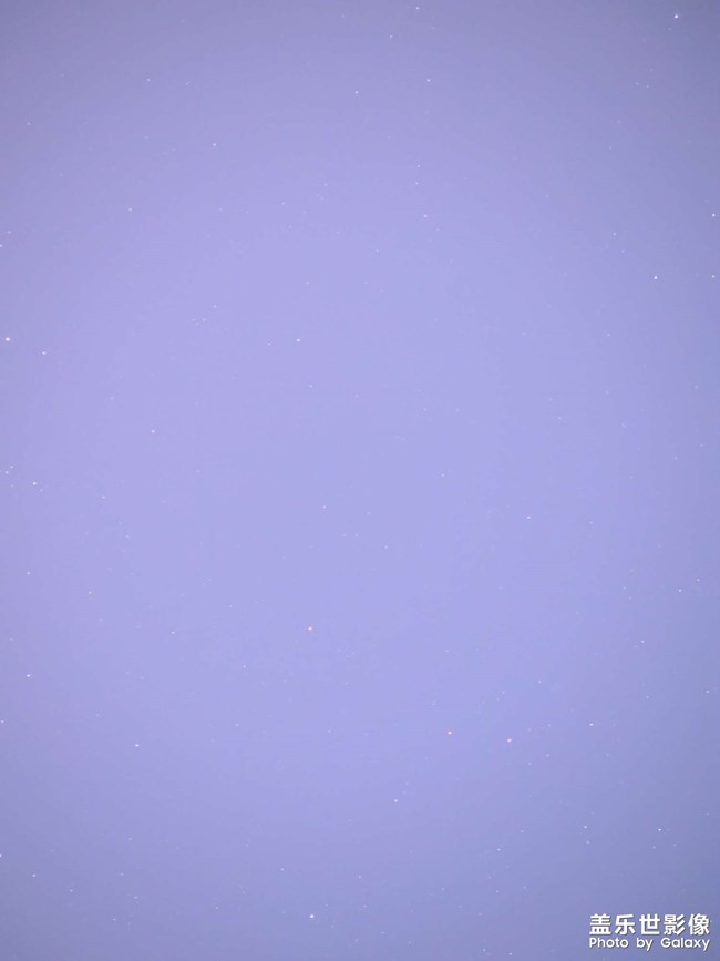 ［美丽摄影］三星23U星空摄影发现了ufo轨迹