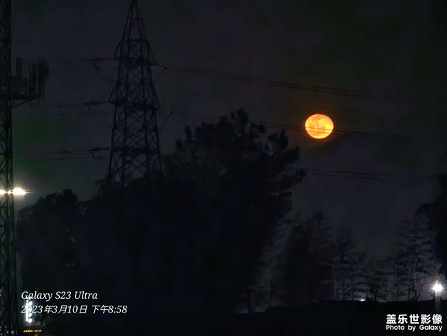 ［美丽摄影］三星23U星空摄影发现了ufo轨迹