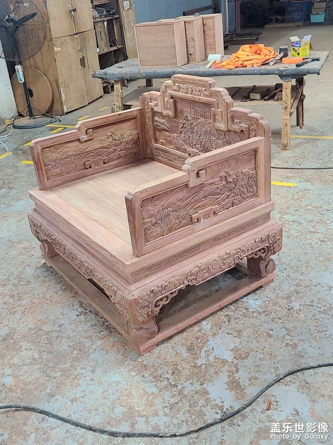 缅甸花梨宝座沙发