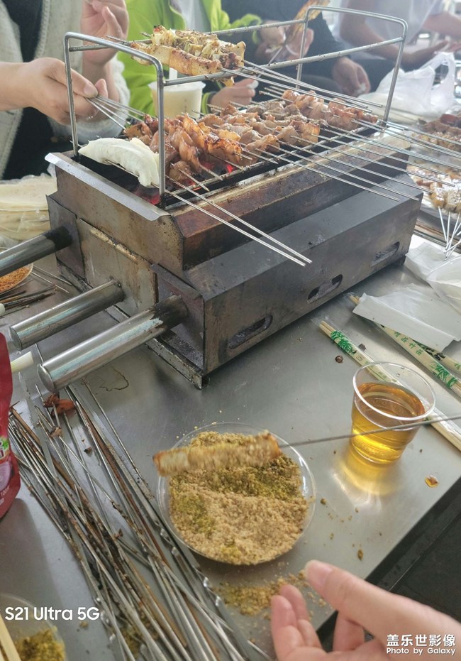 来淄博吃烧烤吧