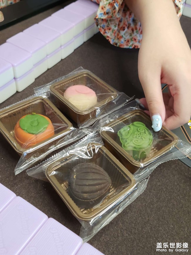 你是夏日繁盛的香樟，扎根在我温暖的心房