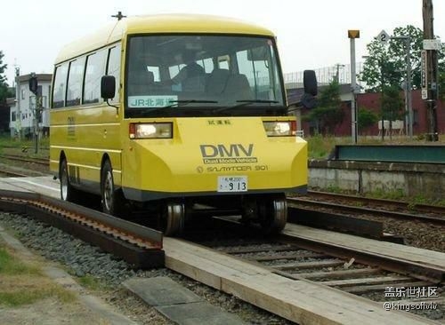 公路铁路两用公交车在日本测试 15秒完成模式切换