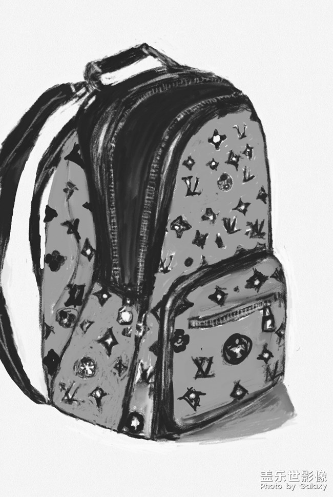 小白用note10画lv包