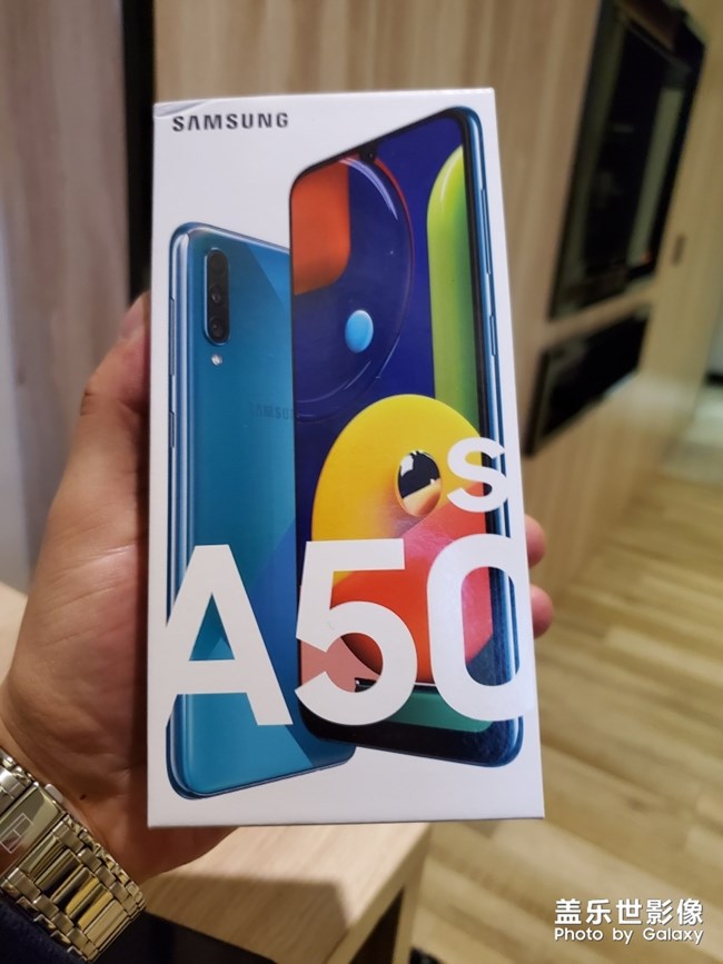 买了a50s送给老爸的圣诞礼物 - 盖乐世社区 - 三星手机官方粉丝论坛