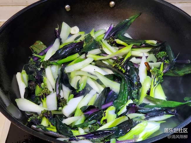 同样的操作可以炒紫油菜,只是需要找整理.