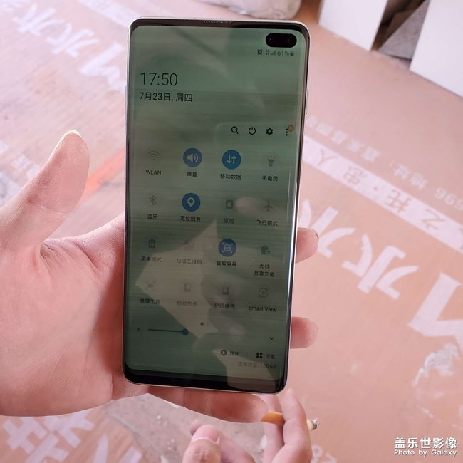 一觉醒来s10 屏幕发黄透字是什么情况 - 盖乐世社区 - 三星手机官方